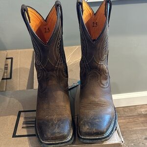 Boys Ariat Boots